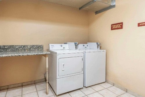 Comfort Inn & Suites Convention Center - image 37