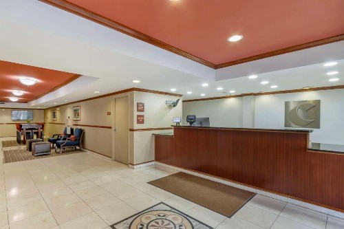 Comfort Inn & Suites Convention Center - image 7