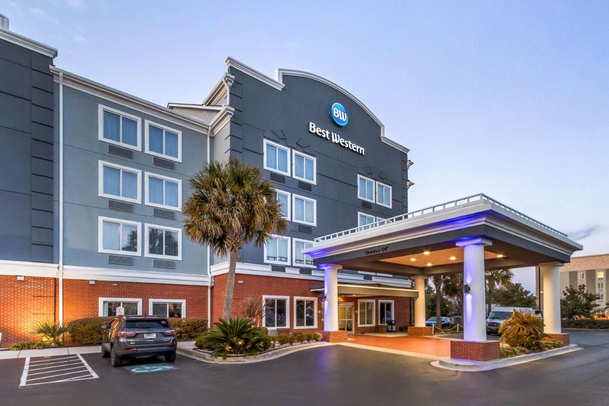 Best Western Airport Inn & Suites - main image
