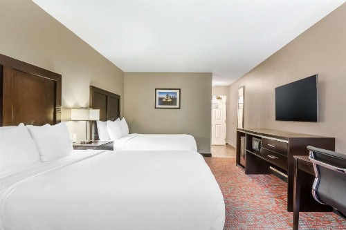 Best Western Airport Inn & Suites - image 22