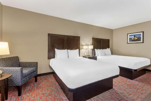 Best Western Airport Inn & Suites - image 24