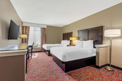 Best Western Airport Inn & Suites - image 26