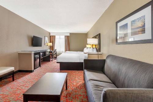 Best Western Airport Inn & Suites - image 27