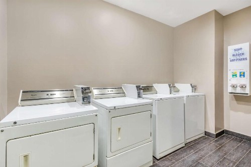 Best Western Airport Inn & Suites - image 33