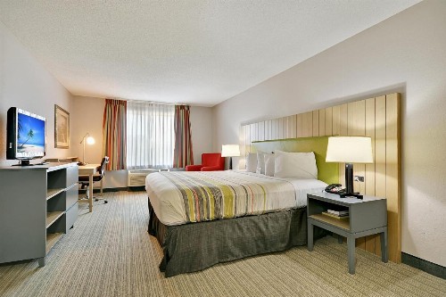 Country Inn & Suites by Radisson Charleston North SC - image 3
