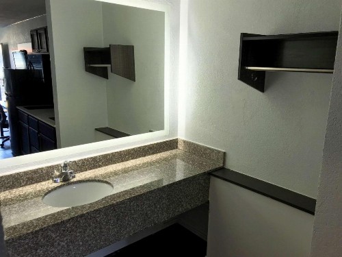 Suburban Extended Stay Hotel North Charleston I-526 - image 3