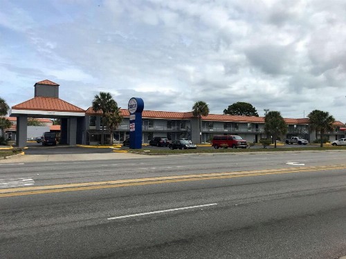 Suburban Extended Stay Hotel North Charleston I-526 - image 4