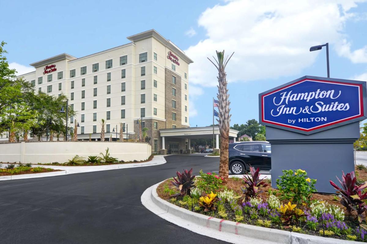 Hampton Inn & Suites Charleston Airport - main image