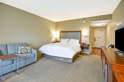 Hampton Inn & Suites Charleston Airport - image 11