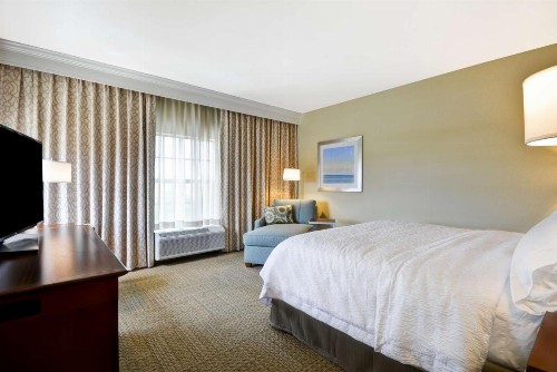 Hampton Inn & Suites Charleston Airport - image 15