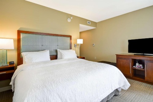 Hampton Inn & Suites Charleston Airport - image 23
