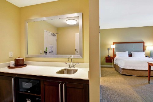 Hampton Inn & Suites Charleston Airport - image 35