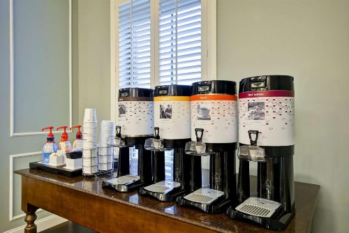 Hampton Inn & Suites Charleston Airport - image 38
