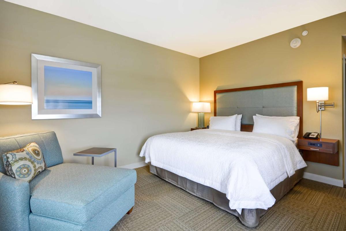 Hampton Inn & Suites Charleston Airport - image 4