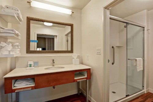 Hampton Inn & Suites Charleston Airport - image 41