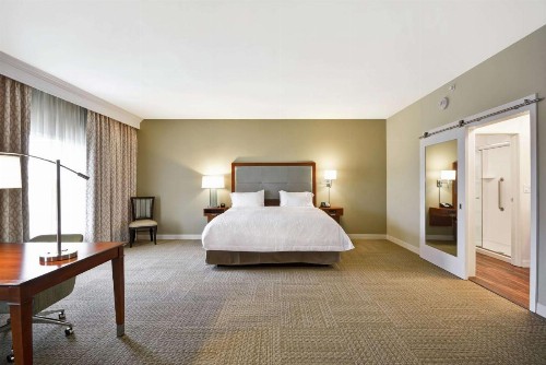 Hampton Inn & Suites Charleston Airport - image 48