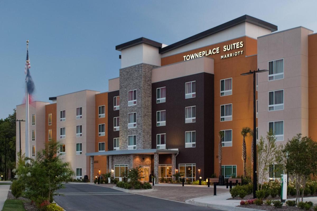 TownePlace Suites by Marriott Charleston Airport/Convention Center - image 3
