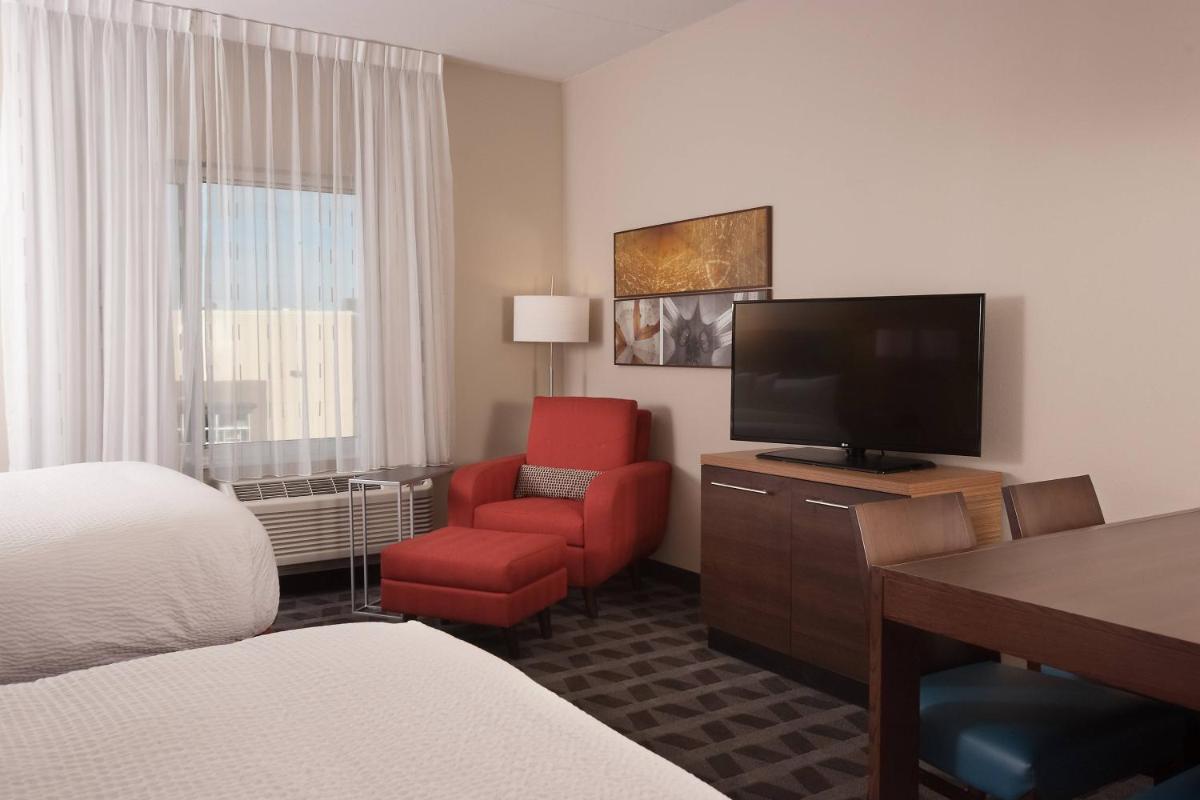TownePlace Suites by Marriott Charleston Airport/Convention Center - image 6