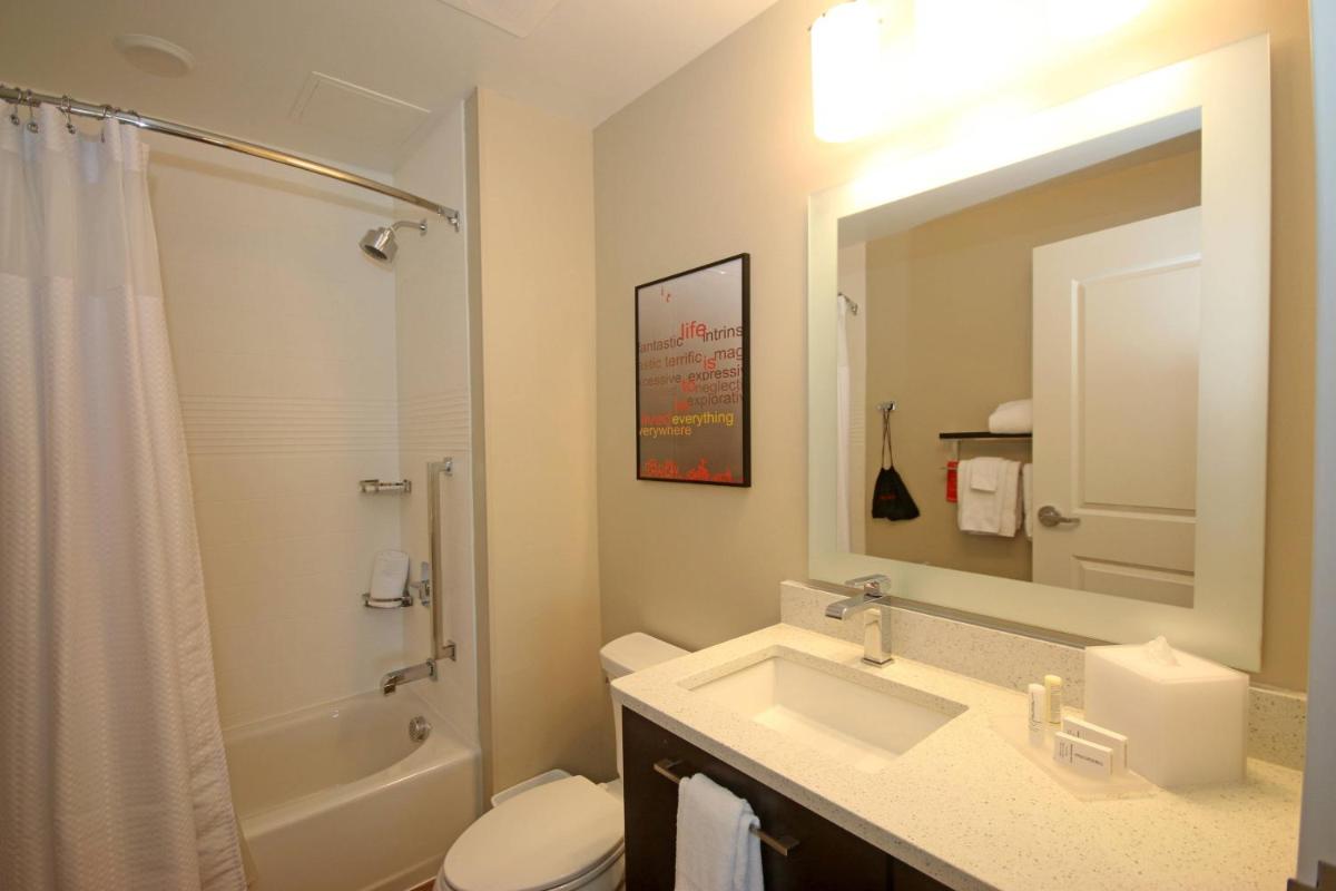 TownePlace Suites by Marriott Charleston-North Charleston - image 2
