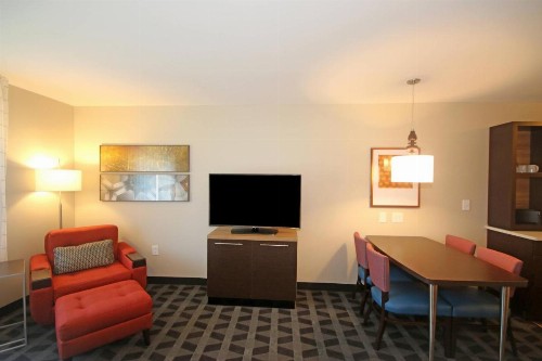 TownePlace Suites by Marriott Charleston-North Charleston - image 22