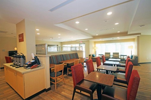 TownePlace Suites by Marriott Charleston-North Charleston - image 8