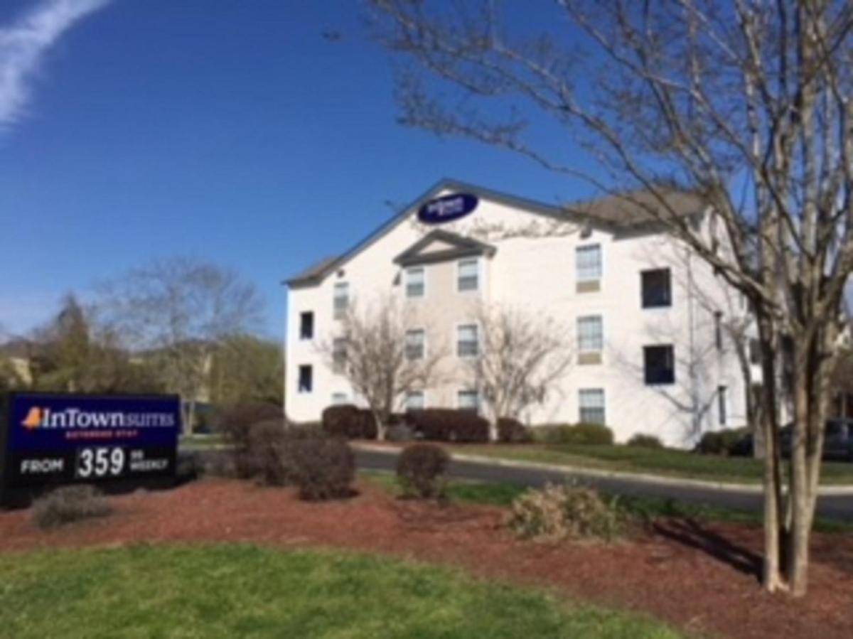 InTown Suites Extended Stay North Charleston SC - North Arco - image 6