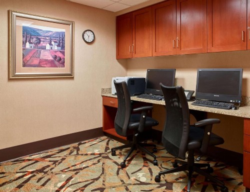 Hampton Inn & Suites North Conway - image 12