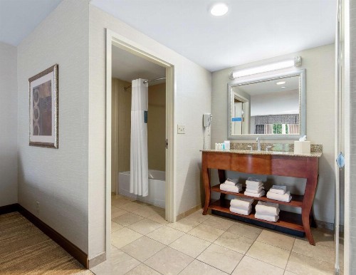 Hampton Inn & Suites North Conway - image 18