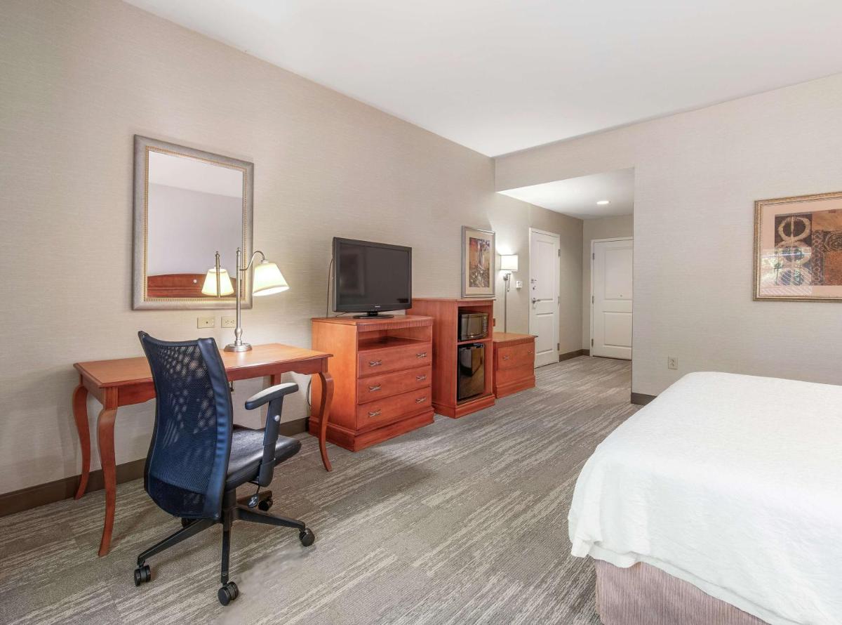 Hampton Inn & Suites North Conway - image 2