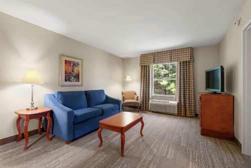 Hampton Inn & Suites North Conway - image 24
