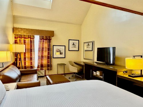 Merrill Farm Inn - image 19