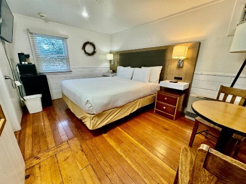 Merrill Farm Inn - image 2