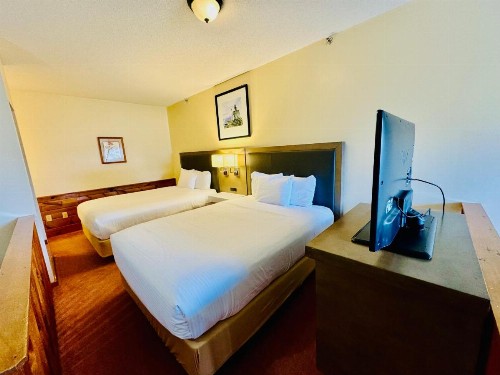 Merrill Farm Inn - image 24