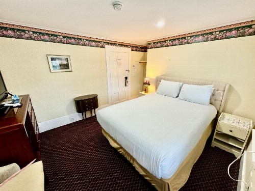 Merrill Farm Inn - image 5