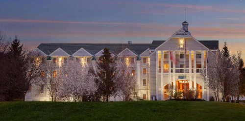 North Conway Grand Hotel - image 2