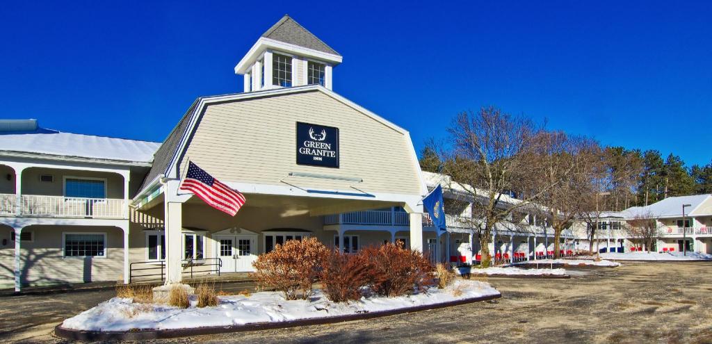 Green Granite Inn - main image