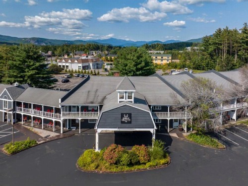 Green Granite Inn - image 11