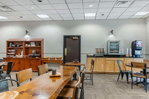 Green Granite Inn - image 14