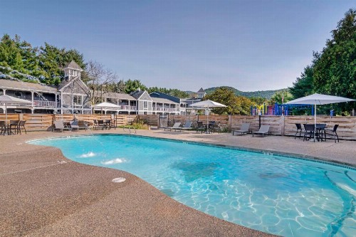 Green Granite Inn - image 3