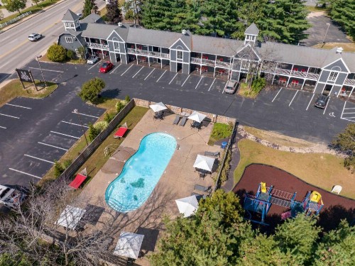 Green Granite Inn - image 31