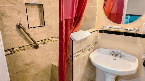Briarcliff Motel - image 2