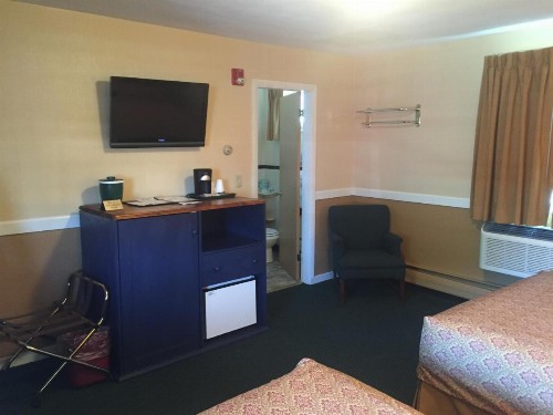 Briarcliff Motel - image 37