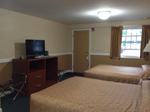 Briarcliff Motel - image 47