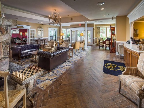 White Mountain Hotel and Resort - image 24