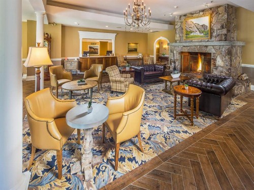 White Mountain Hotel and Resort - image 26