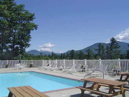 White Mountain Hotel and Resort - image 4