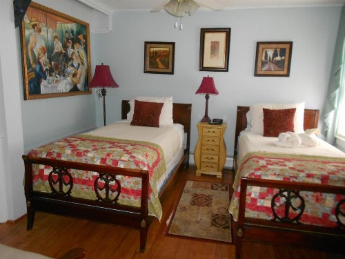 Eastman Inn - image 10