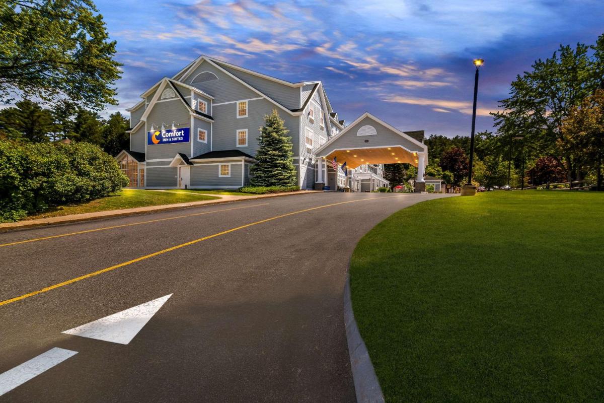 Comfort Inn & Suites - main image