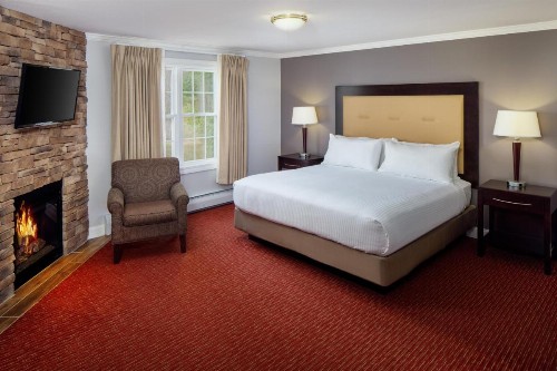 Golden Gables Inn - image 24