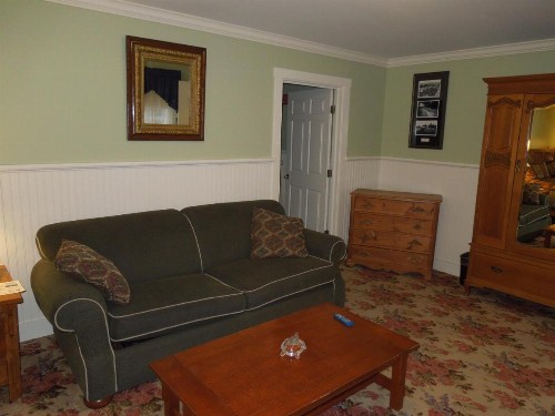 Kearsarge Inn - image 13